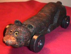 pinewood derby photo - bear car